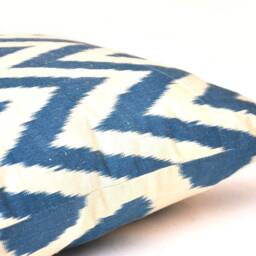 Chevron Ikat Lumbar Pillow Cover, Dark Blue, Boho Chic - thumbnail 3