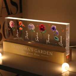 Personalised Grandma's Garden Gift For Grandma, Mother's Day Nana, Birth Month Flower Night Light, Grandma Light - thumbnail 1