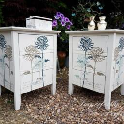Chrysanthemum Stencil Reusable Floral Wall & Furniture Decor - thumbnail 3