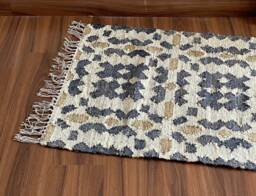 Hemp-Cotton Handwoven Kilim Area Rug, 2.5 X 4 Ft, Handmade, Kelim, Dhurry, Indian, Turkish, Oriental, Traditional, Custom - thumbnail 1