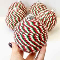 Handmade Yarn Christmas Ball Ornament Burgundy & Gold Decor - thumbnail 2