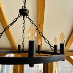 8-Light Wagon Wheel Chandelier With Hand Painted Antique Finish - thumbnail 3