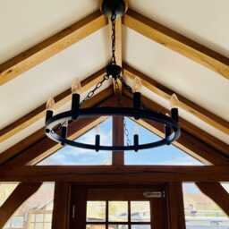 8-Light Wagon Wheel Chandelier With Hand Painted Antique Finish - thumbnail 3