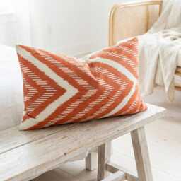 Handwoven Silk Ikat Pillow Cover Evandro Design, 16x26 - thumbnail 3