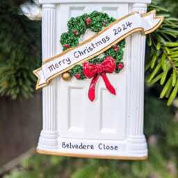 Personalised White Front Door With Banner Wreath Christmas Tree Decoration First 1st Xmas in Our New Home 2024 House Bauble Hanging Ornament - thumbnail 2