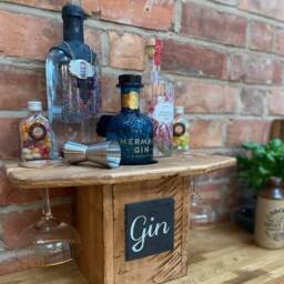 Table Top Gin Bar Solid Wood With Chalkboard Slate Personalised - Takes 2 Hanging Glasses & Bottle Holder, Butlers - thumbnail 2