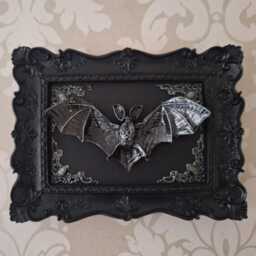 Gothic Bat Wall Decor, Ornate Baroque Frame, Dracula Horror Home Accent - thumbnail 3