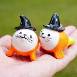 Candy Corn Seal Figurine Ceramic Halloween Animal Decor - thumbnail 2