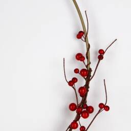 Faux Berries Wreath 3 Sizes // Christmas Brass Hoop - thumbnail 3
