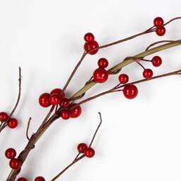 Faux Berries Wreath 3 Sizes // Christmas Brass Hoop - thumbnail 2