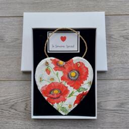 Poppy Flower Heart Slate Wall Hanging Handmade Floral Decoration - thumbnail 3