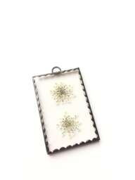 Handmade Pressed Flower Frame Cow Parsley Queen Anne's Lace Wall Hanging - thumbnail 1