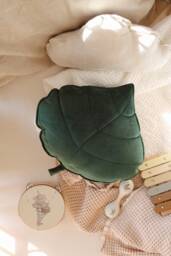 "Velvet Leaf Pillow ""Green" - thumbnail 1