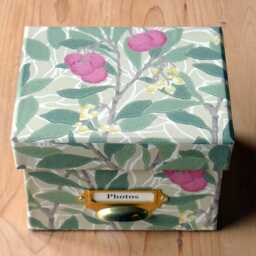 Handmade William Morris Photo Box Arbutus Floral Design - thumbnail 2