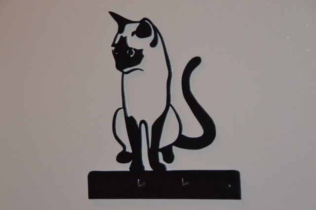 Wooden Wall Key Holder/Home Decor Accessories Cat - image 1
