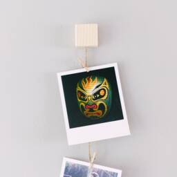 Vertical Photo Holder, Wood & Twine Clothespeg Picture Hanger, Wall Decoration - thumbnail 3