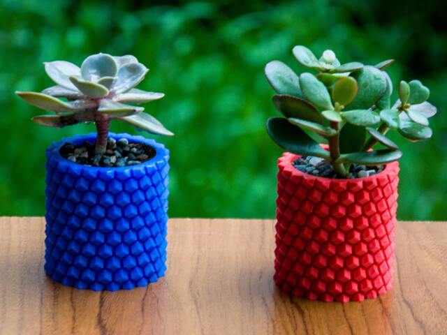 3D Printed Pineapple Planter Geometric Succulent & Pen Holder - image 1