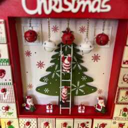 Wooden Christmas House Shape Advent Calendar, Santa, Father Christmas, Countdown, December 002 - thumbnail 3
