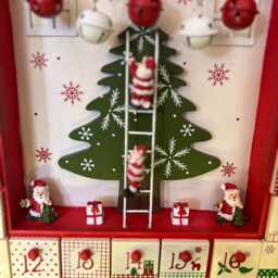 Wooden Christmas House Shape Advent Calendar, Santa, Father Christmas, Countdown, December 002 - thumbnail 2