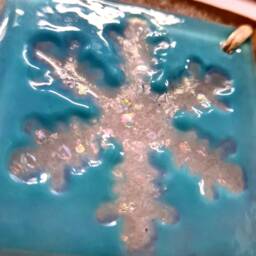 Fused Glass Snowflake Ornament Cornish Hanging Christmas Tree Decoration in Git Box Home D??cor, Bespoke, Unique & Gorgeous - thumbnail 3