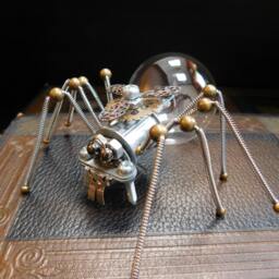 steampunk Spider Sculpture - thumbnail 4