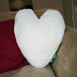 3D Crochet Pillow Cover Pattern Heart Valentine - thumbnail 2