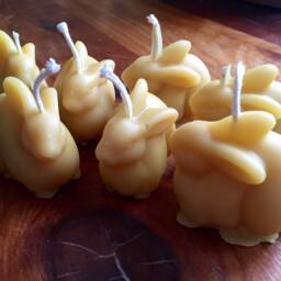 Beeswax Small Bunny Candle - thumbnail 3