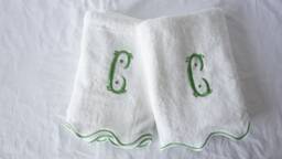 Monogram Towels Scalloped Embroidery Line Cotton Bath Hand Towel Face Bath Math 600 Gsm - thumbnail 1