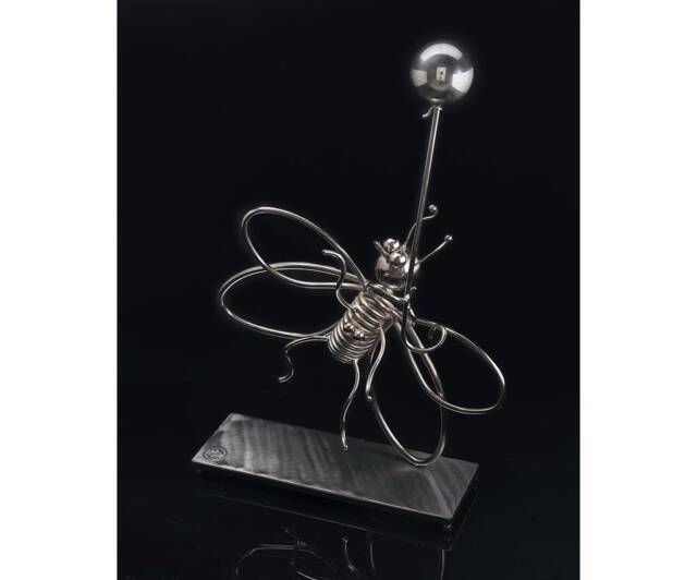 Handmade Steel Bee Sculpture Miniature Home Decor Figurine
