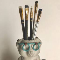 Office Organizer Steadfast Friend Concrete Honey Bear Pencil Holder With Green Wire Glasses - thumbnail 4