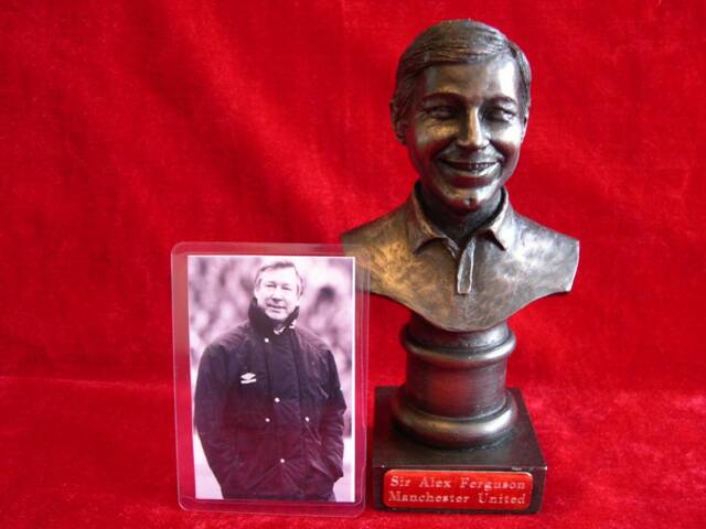 Sir Alex Ferguson Bust Manchester United, 27 Years Retirement Edition - image 1