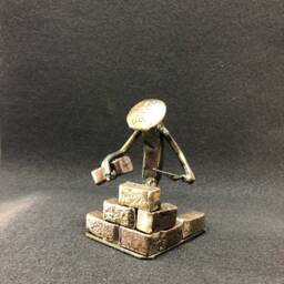 Mason - Brick Layer Metal Art Figurine Railroad Spike Art Gift - thumbnail 2