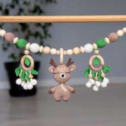 Crochet Stroller Chain With Deer Sensory Pram Garland, Natural Wood Baby Toy - thumbnail 1
