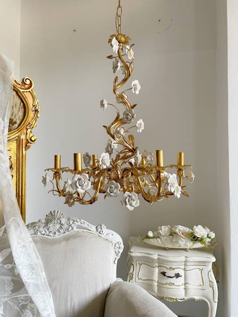White Roses & Gold Leaf Chandelier 6 Lights, Made in Italy Best Quality Materials - image 1