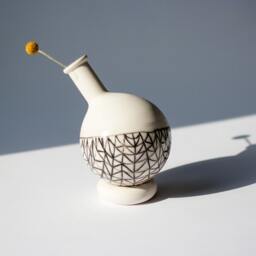 Single Flower Vase, Table Centerpiece, Modern White Ceramic Porcelain Painted Small Bud Vase Centerpiece - thumbnail 3