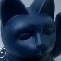 Midnight Blue Lucky Cat Hand Painted Maneki Neko - 7 Inch - thumbnail 2