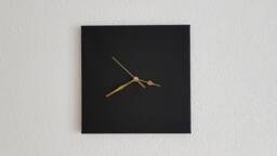 "Wall Clock ""Black - Gold"