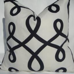 Loop De Pillow Cover, Designer Accent Cushion 18 - thumbnail 2