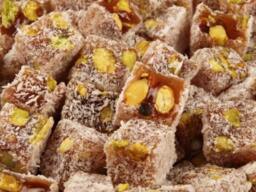 Turkish Delight - Strong Scented Caramelized Pralines 6 Oz. Soy Candle Tin - thumbnail 1