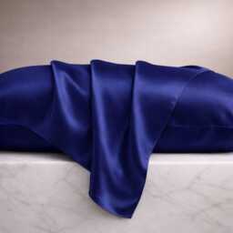 Silk Pillowcase For Men - 22 Momme Mulberry - Queen Envelope Closure Cooling, Minimal Bedding - thumbnail 2