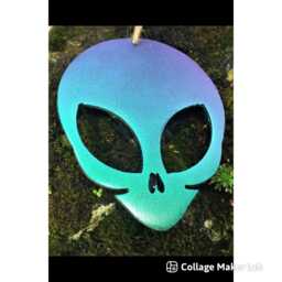 Alien Head Metal Ornament Stargazer Paint, Ufo Wall Decor - 10cm
