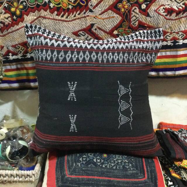 Vintage Handmade Tribal Kotu Hand Woven With Beads Pillow Cover in The Center Of Vietnam - image 1
