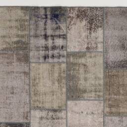 5'x8' Faded Gray & Light Brown Handmade Turkish Patchwork Rug With Shades Of Blue - thumbnail 3