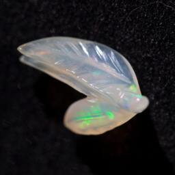 Opal Insect Carving - 1.4 Cts - thumbnail 1