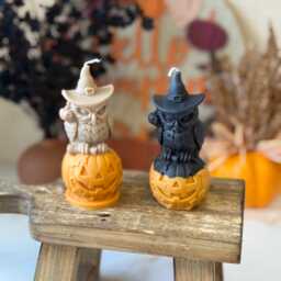 Halloween Owl Candle Witch Hat On Jack O'lantern Pumpkin - thumbnail 2