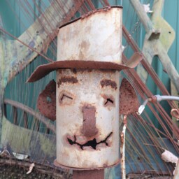 Big Sale Comical Metal Indoor Outdoor Faces Figures Garden Wall Junkyard Art Vintage Rustic Pails Buckets Watering Can Totems Artsy Gag Gift - thumbnail 3