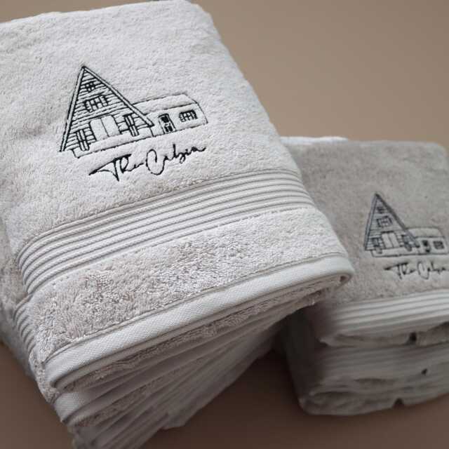 Custom Embroidered Towels, Personalised Guest Luxury Hospitality Towels For Hotels, Resorts, & Vacation Rentals - image 1