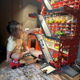 Toy Garage With 124 Compartments For Toy Cars Of Different Sizes - thumbnail 2