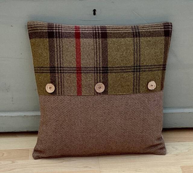 Tartan Plaid Tweed Throw Pillow Cover Balmoral Button Trim Cushion - image 1