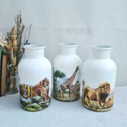 Safari Animal Glass Vase, Giraffe Tiger & Lion Wildlife Home Decor, Hand Decorated - thumbnail 1